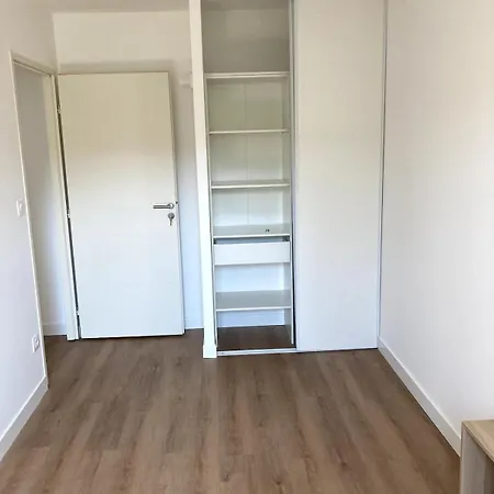 Maison De *